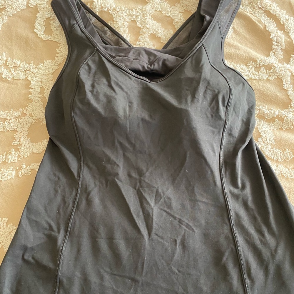 Lululemon size 8